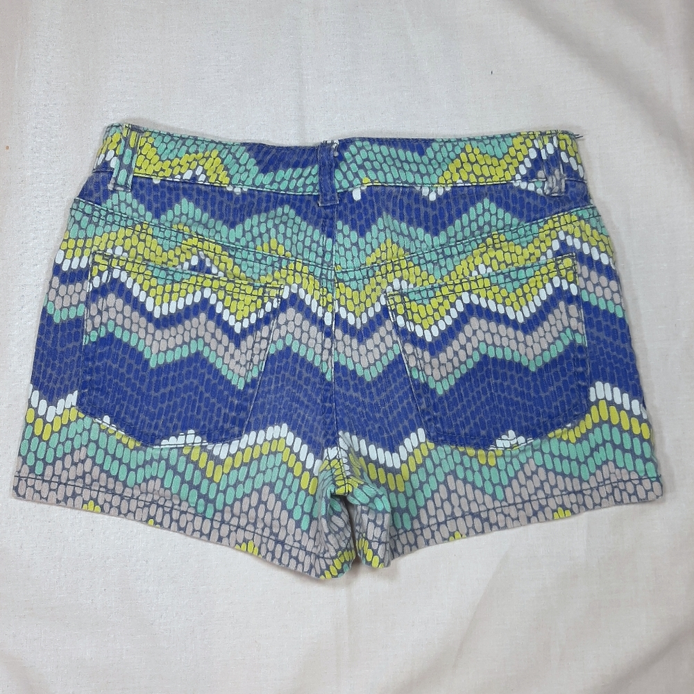 ☆Fun Patterned Colored Shorts☆ - Picture 2 of 3